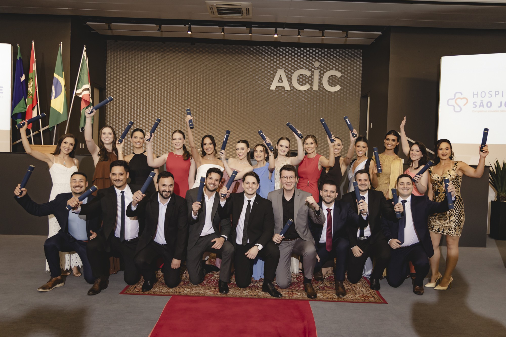 HSJosé forma 23 novos especialistas e ultrapassa a marca de 315 médicos formados no programa de residência médica da instituição