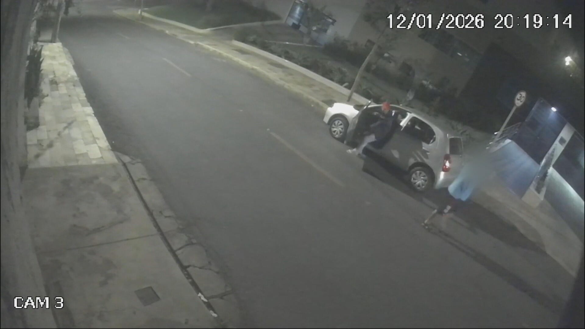 Motorista de aplicativo é roubado durante corrida em BH; VÍDEO