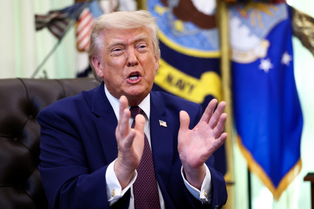Câmara dos Estados Unidos aprova resolução que restringe os poderes de guerra de Donald Trump