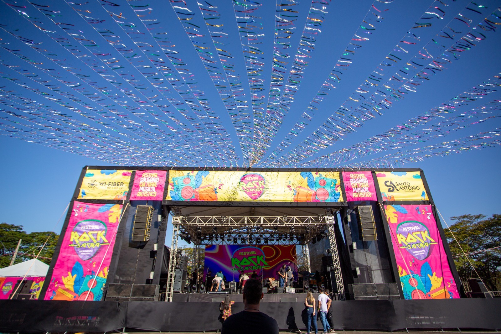 Festival Rock in Sacra reúne shows e ações de conscientização sobre o autismo em Sacramento