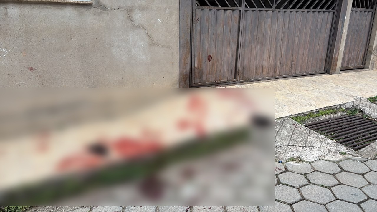 Homem é preso após matar ex-companheira a facadas na frente do filho em MG