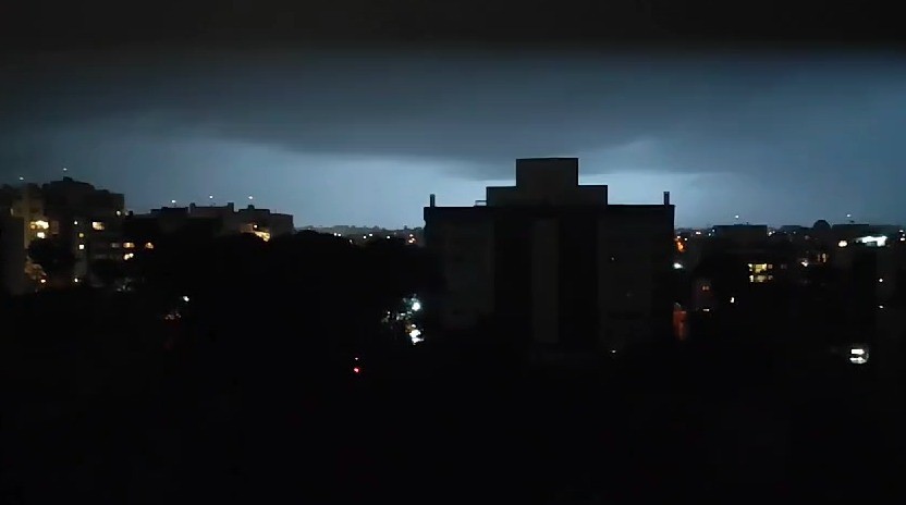 Chuva deixa 31 mil casas sem energia elétrica em Curitiba e Região Metropolitana