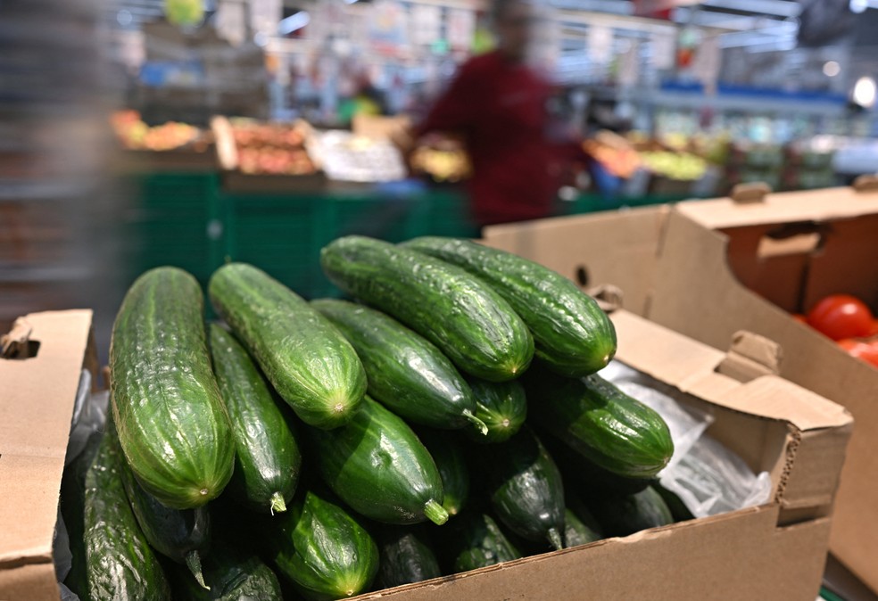 Pepino se tornou símbolo de inflação na Rússia — Foto: REUTERS/Alexey Malgavko