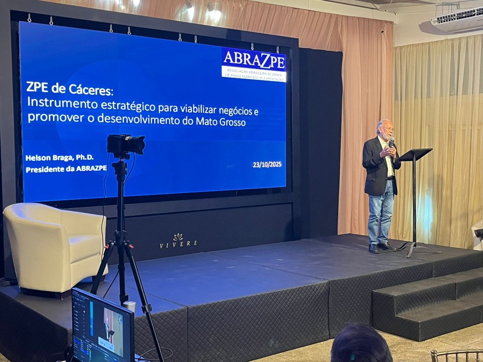 Inauguração da Zona de Processamento de Exportação (ZPE), em Cáceres — Foto: Lucas Garcia