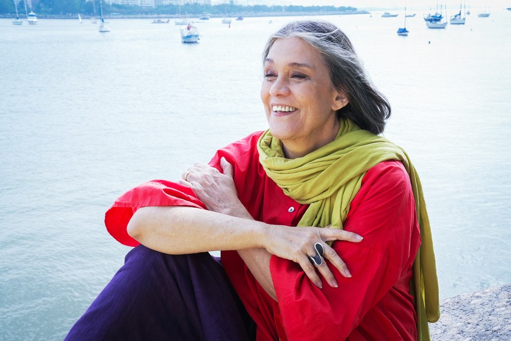 Com o álbum 'O mar é mulher', Joyce Moreno surfa na onda feminina