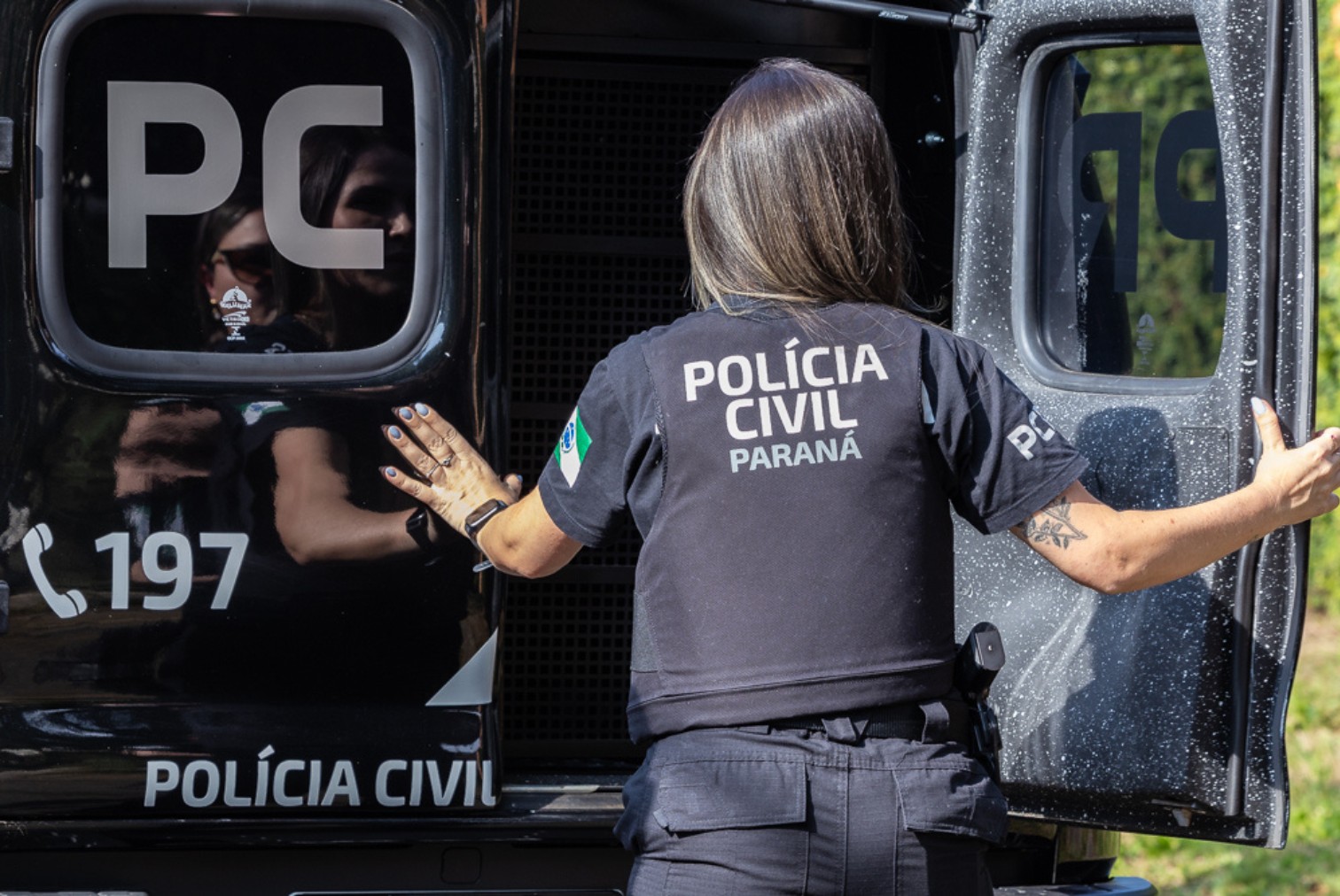 Mulher é suspeita de aplicar série de golpes relacionados à redução de parcelas de empréstimos, no Paraná; entenda como ela agia