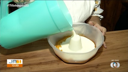 Confeiteira mostra como é feita calda de pudim