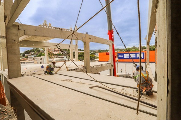 Hipermolde supera indicadores do setor e expande atuação para a Grande São Paulo