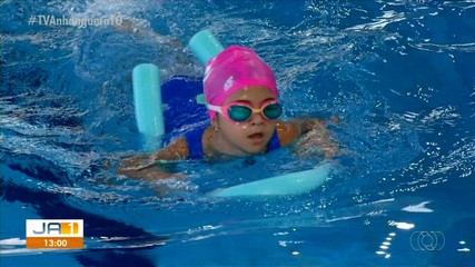 Natação ajuda crianças e jovens com Síndrome de Down a desenvolverem mente e corpo