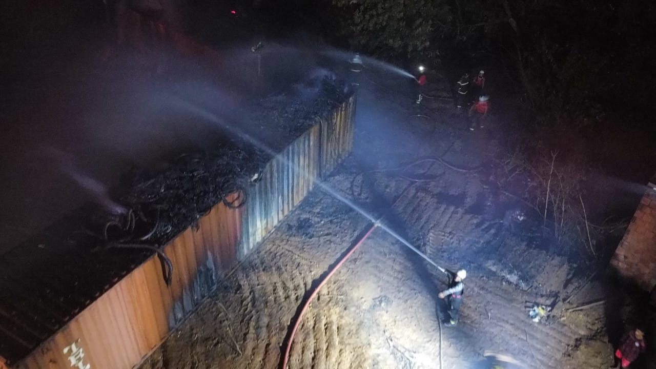 Incêndio atinge área destinada a reciclagem em Imperatriz; chamas foram controladas  