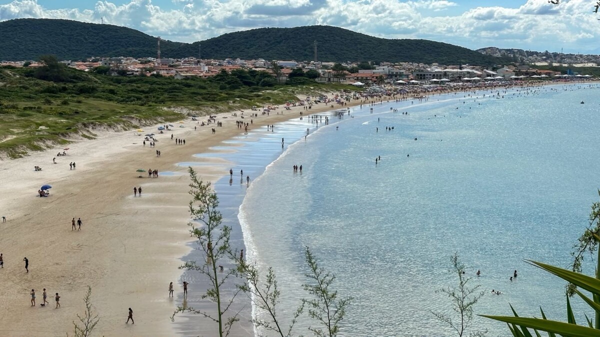 Praias do Peró e do Foguete, em Cabo Frio, são indicadas ao Programa Bandeira Azul