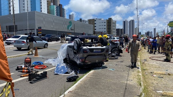 MaisPB • Colisão entre três carros deixa trânsito parado na BR-230, na  Grande João Pessoa