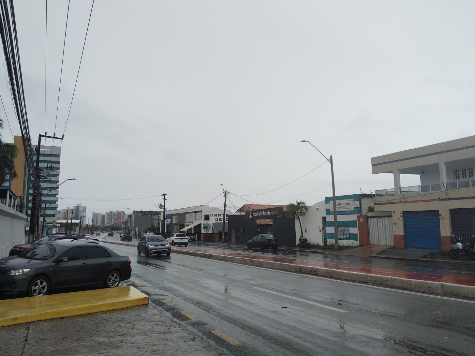 Inmet emite novo alerta laranja de chuvas intensas para o MA; há risco de ventos intensos entre 60 e 100 km/h