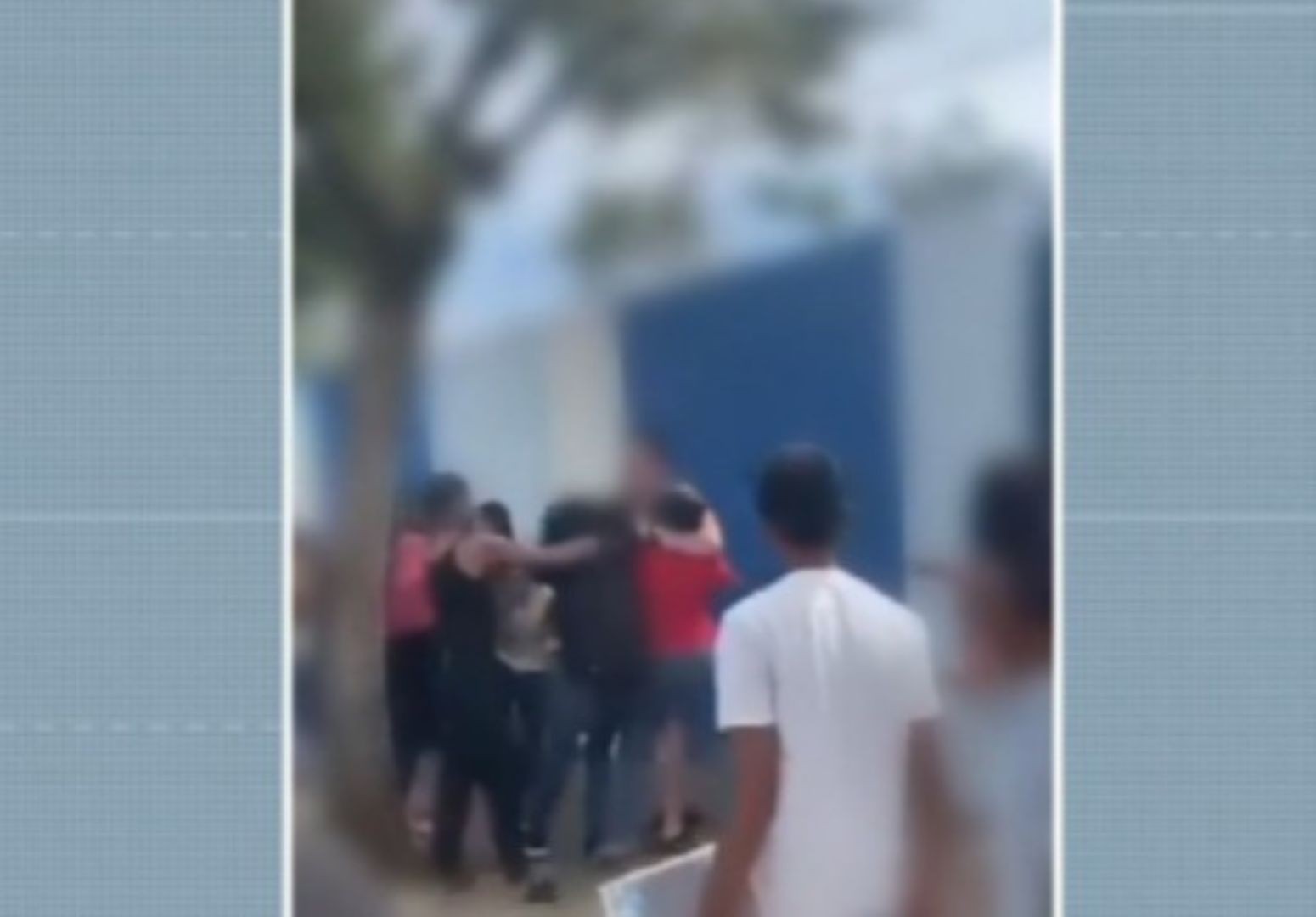 Vice-diretora de escola estadual em Limeira perde cargo após tentar separar briga e se envolver em confusão entre alunas 