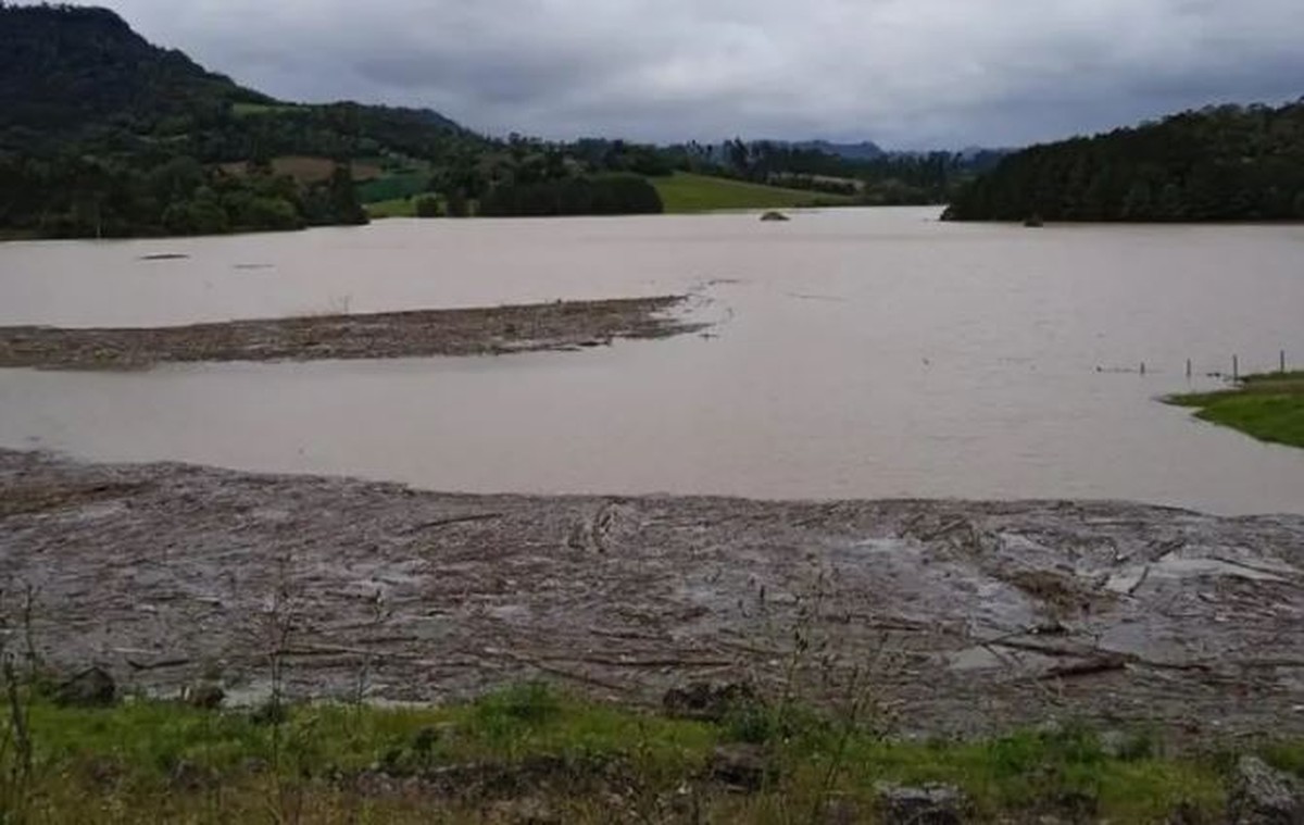 Crusoé: Principal barragem de SC, sem manutenção há 10 anos, emperra