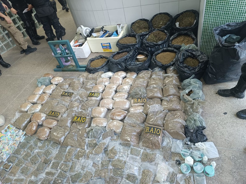 Polícia fecha laboratório de drogas no Ceará. — Foto: Divulgação/Polícia Militar