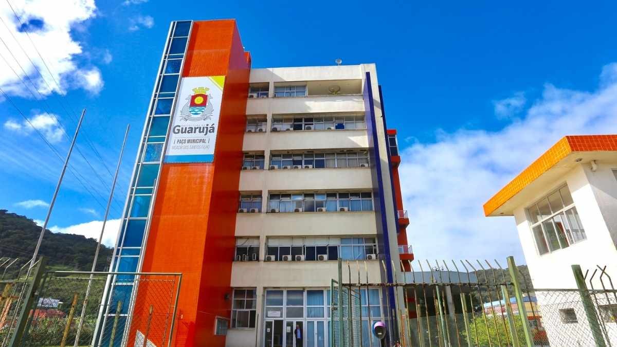 Estágio em Guarujá tem bolsas de até R$ 1,3 mil; veja como se inscrever