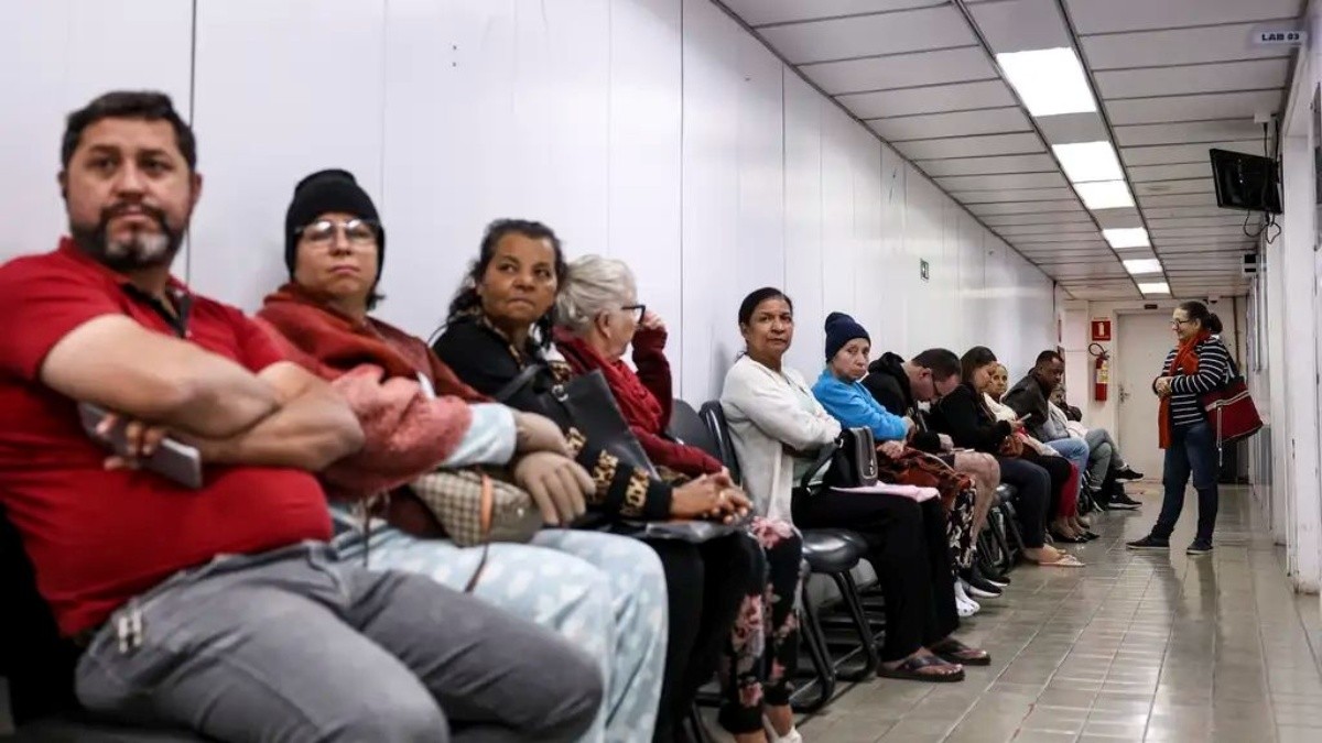 IA vai decidir sua vez na fila do SUS? Propostas de candidatos da esquerda à direita não são simples de implementar | G1
