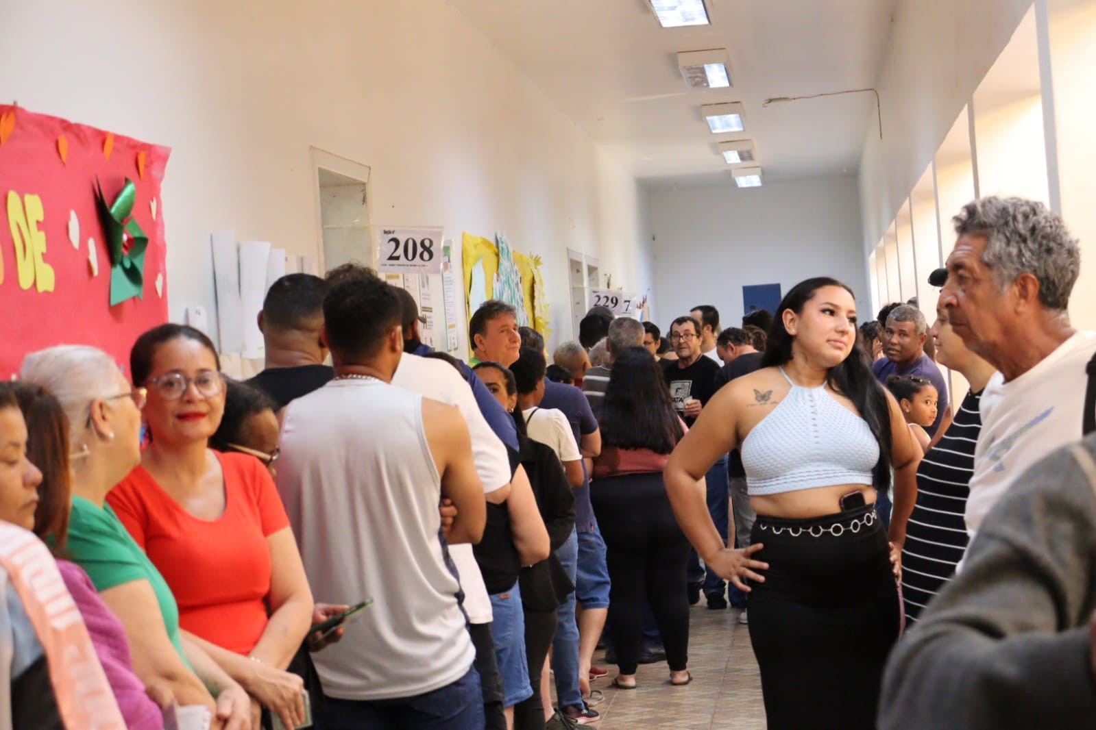 Eleições 2026: Veja FOTOS do domingo de votação em São Carlos, Araraquara e região