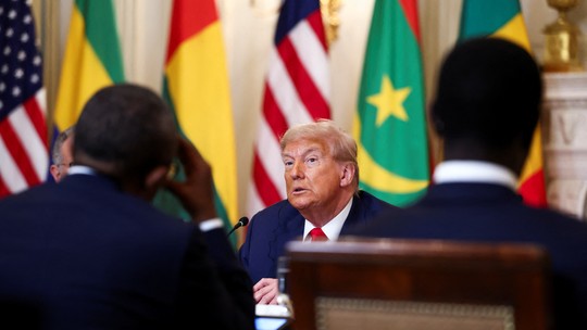 Tarifa de Trump contra o Brasil faz parte de estratégia global da extrema direita, diz especialista