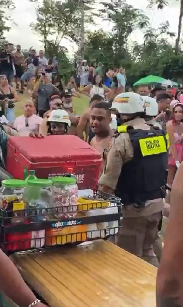 Jogador do Itabirito, ex-Cruzeiro e América, é preso em bloco de BH