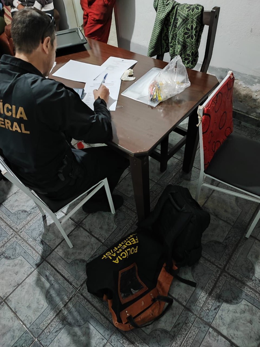 Polícia Federal faz operação contra pornografia infantil no Campo dos Alemães em São José dos Campos — Foto: Polícia Federal/Divulgação