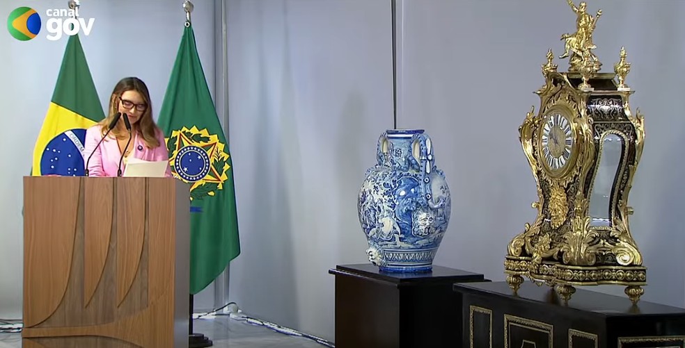 Janja discursa durante a cerimônia. — Foto: Reprodução/ CanalGov
