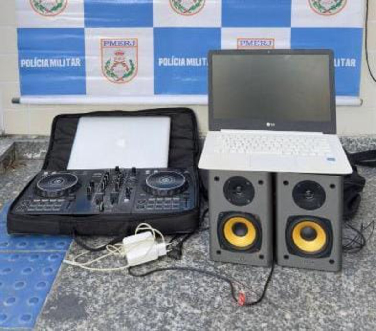DJ recupera equipamentos após negociar itens furtados pelo marketplace e marcar encontro acompanhado da polícia