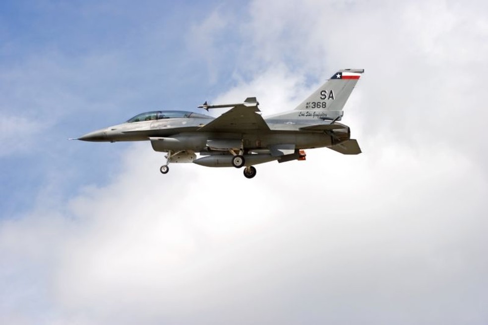 Os jatos F-16 são fabricados pelos EUA — Foto: GETTY IMAGES via BBC