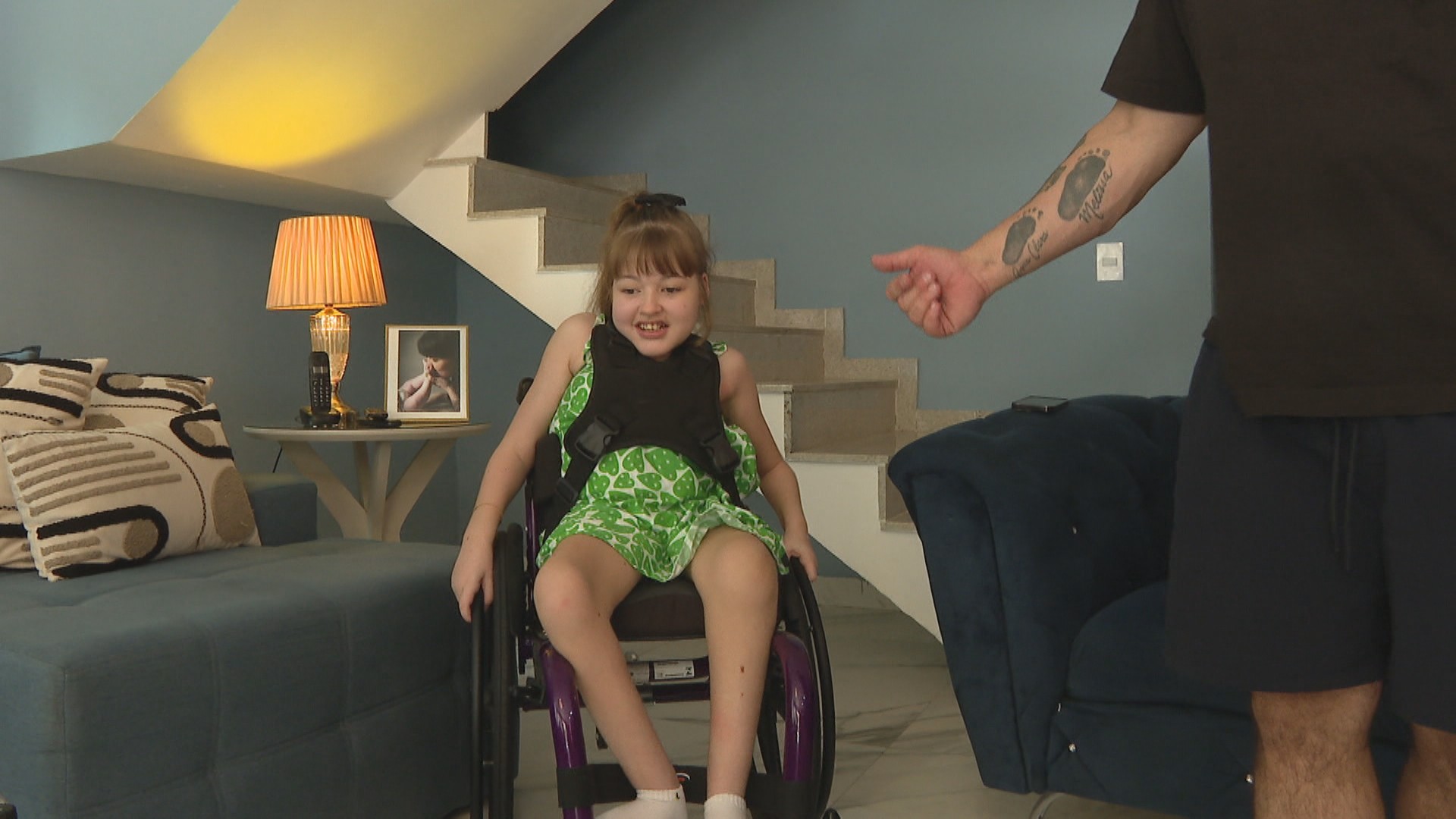 Mãe atípica denuncia que escolas particulares do Rio recusam matricular a filha  