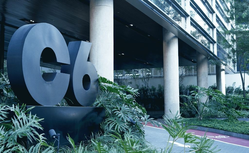 C6 obtém decisão favorável contra suspensão de empréstimos consignados pelo INSS