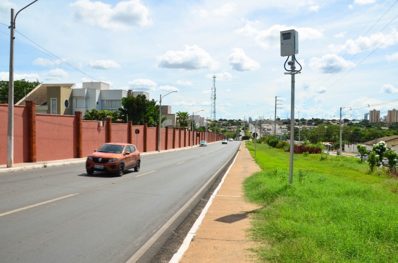 TCE determina auditoria para fiscalização de radares de trânsito em Cuiabá e Várzea Grande 