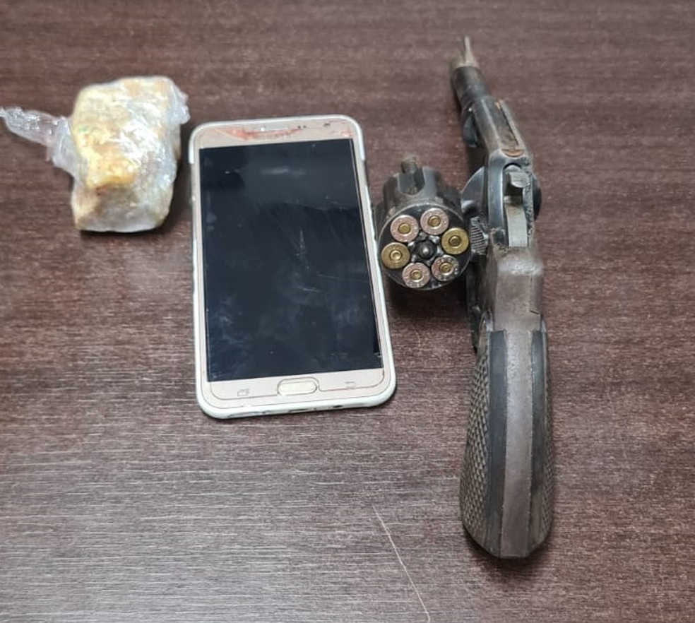 Suspeito de comandar tr&aacute;fico de drogas na linha f&eacute;rrea morre em troca de tiros com a Pol&iacute;cia Militar, em Presidente Prudente (SP) &mdash; Foto: Pol&iacute;cia Civil