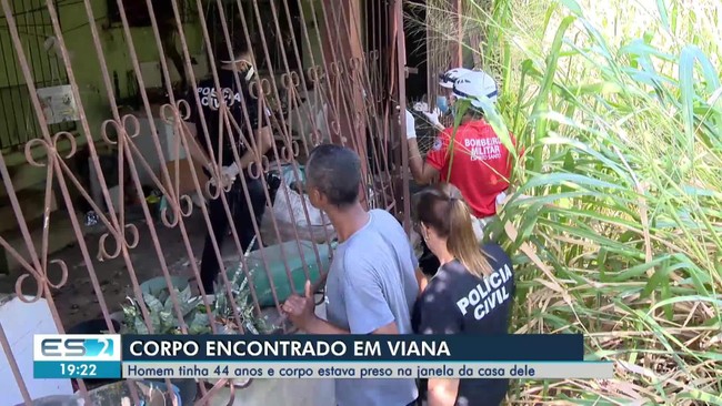 Corpo é encontrado preso na janela em Viana