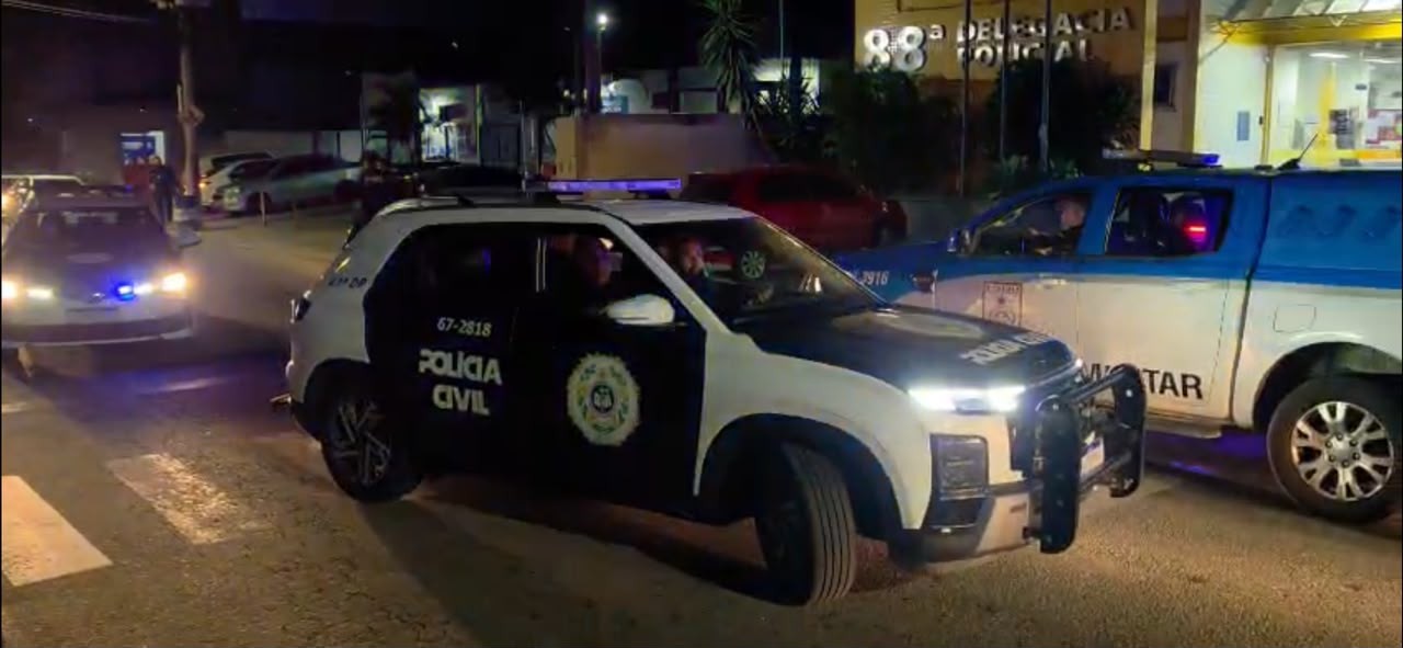 Operação contra o tráfico cumpre 37 mandados e mira facção criminosa em Barra do Piraí