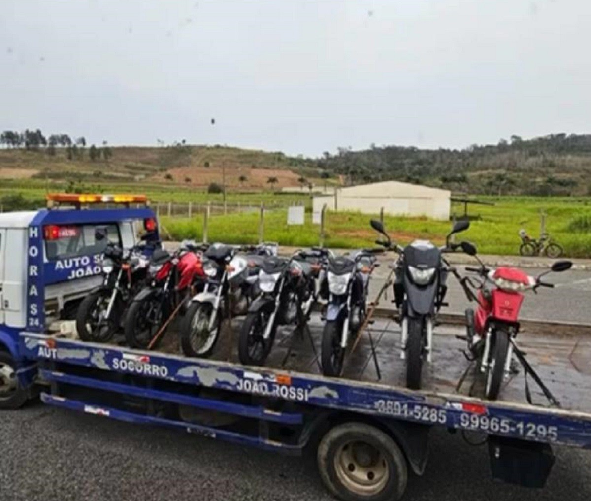 Motociclistas são presos por manobras ilegais e perigosas na MGC-120, em Viçosa