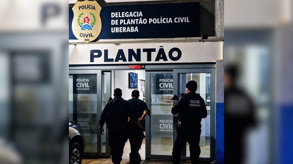 Homem é preso após agredir ex com capacete e tentar atropelar pessoas em Uberaba