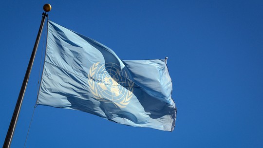 ONU corta 10 mil empregos, vê riscos para missões e teme por refugiados