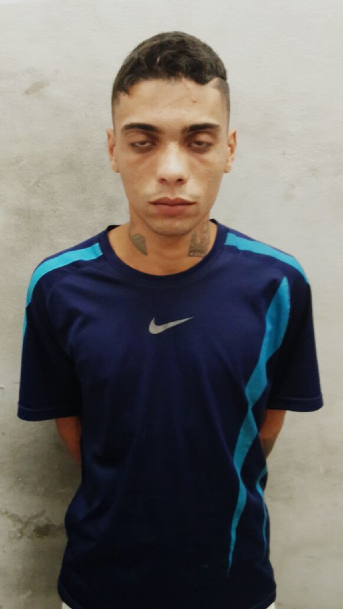 Procurado por tráfico de drogas é