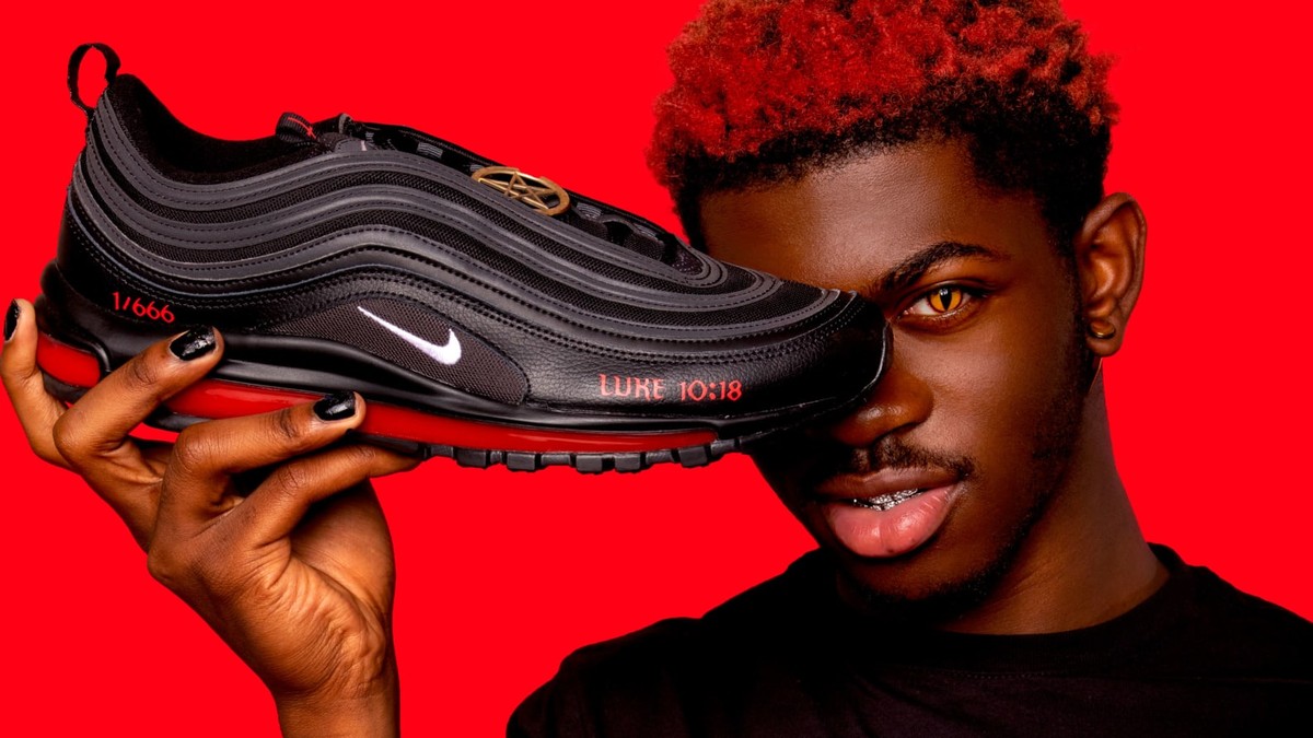 Lil Nas X: Nike processa artistas por 'tênis de satanás' com sangue humano, Pop & Arte
