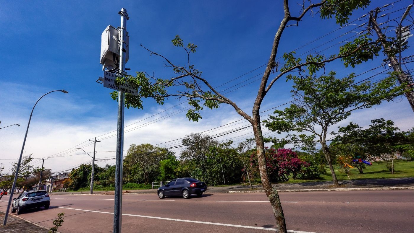 Araucária instala 15 redutores eletrônicos de velocidade em pontos críticos