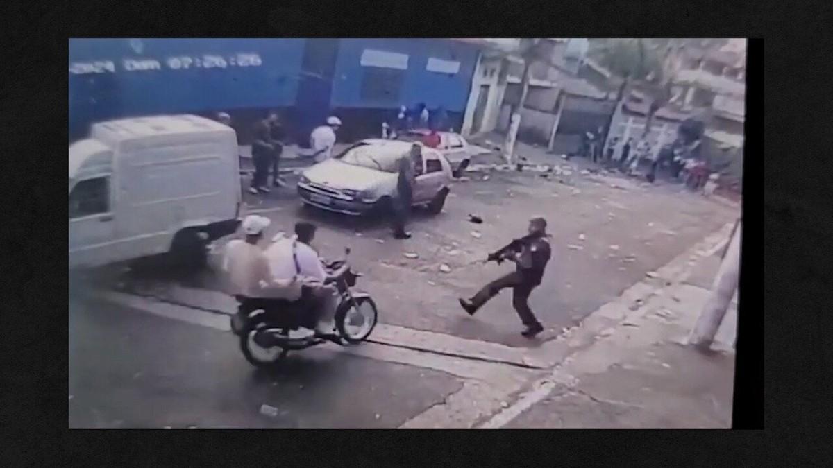 VÍDEO: Homem de moto morre após ser atingido por ponta de fuzil de policial em SP