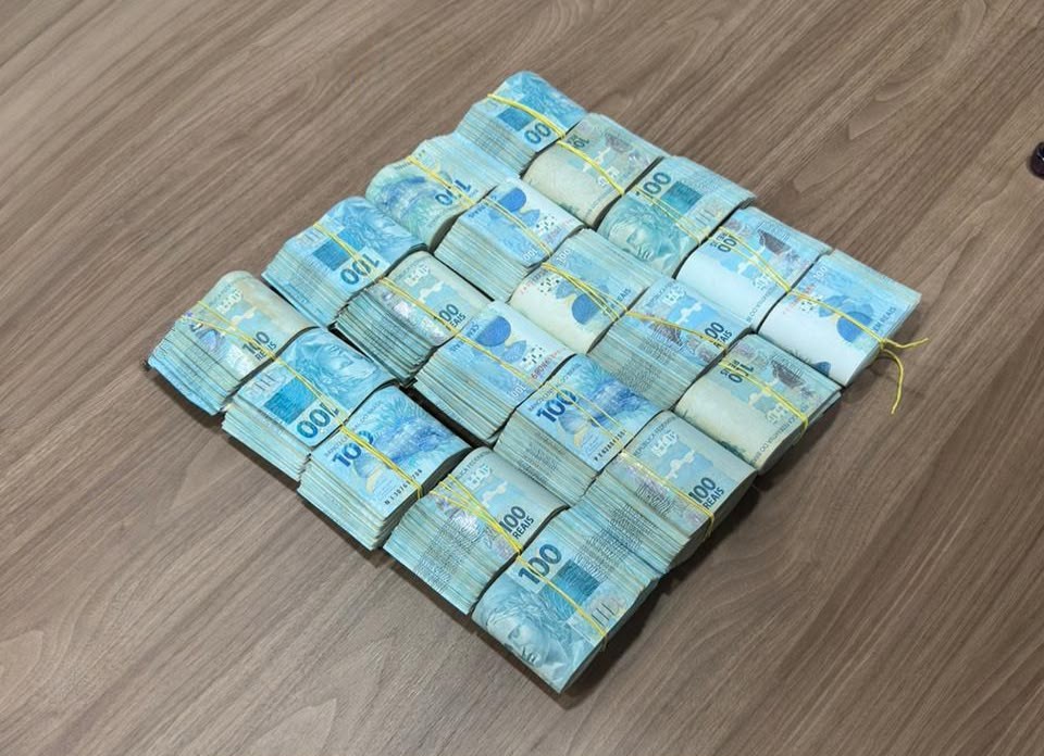 PF faz operação contra esquema de lavagem de dinheiro ligado a contratos públicos que somam mais de R$ 900 milhões no ES