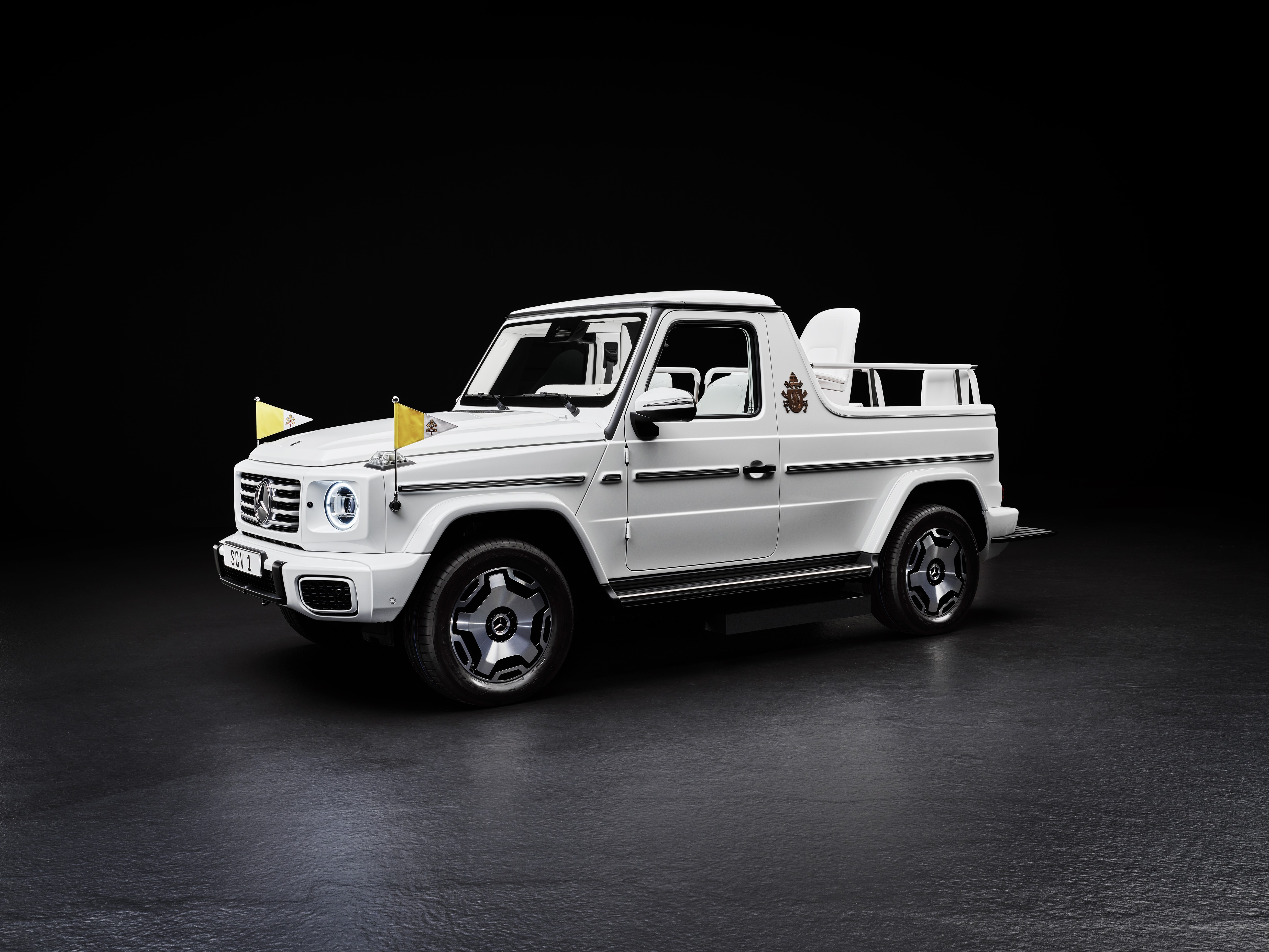Mercedes-Benz Classe G 100% é o novo Papamóvel — Foto: Divulgação | Mercedes-Benz