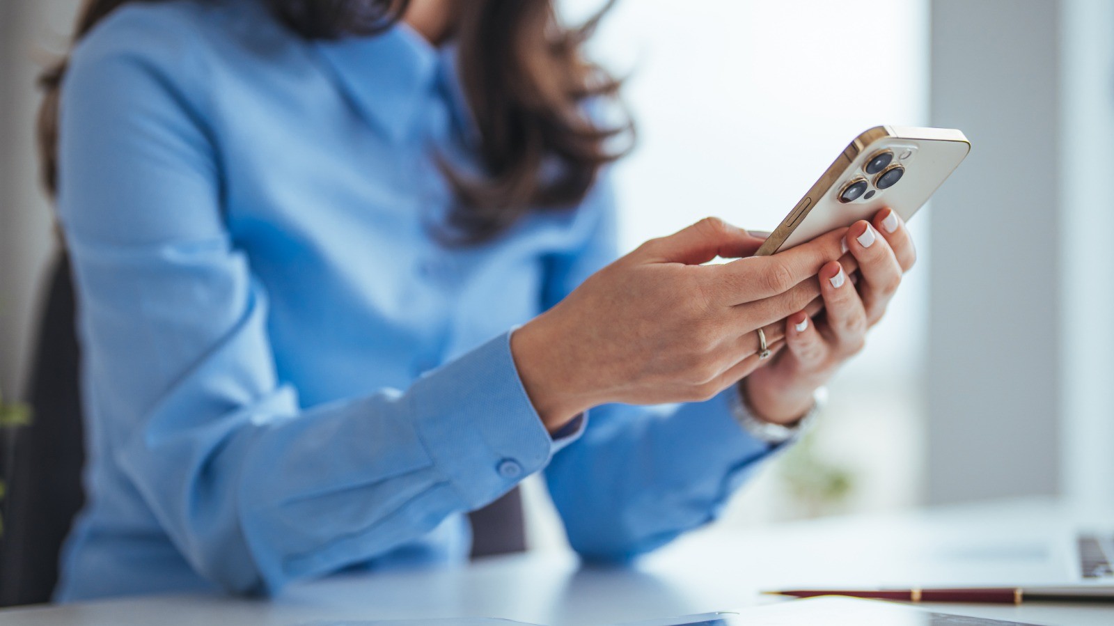 Seguro celular dispara 30% e jovens lideram contratações, aponta Porto Vale