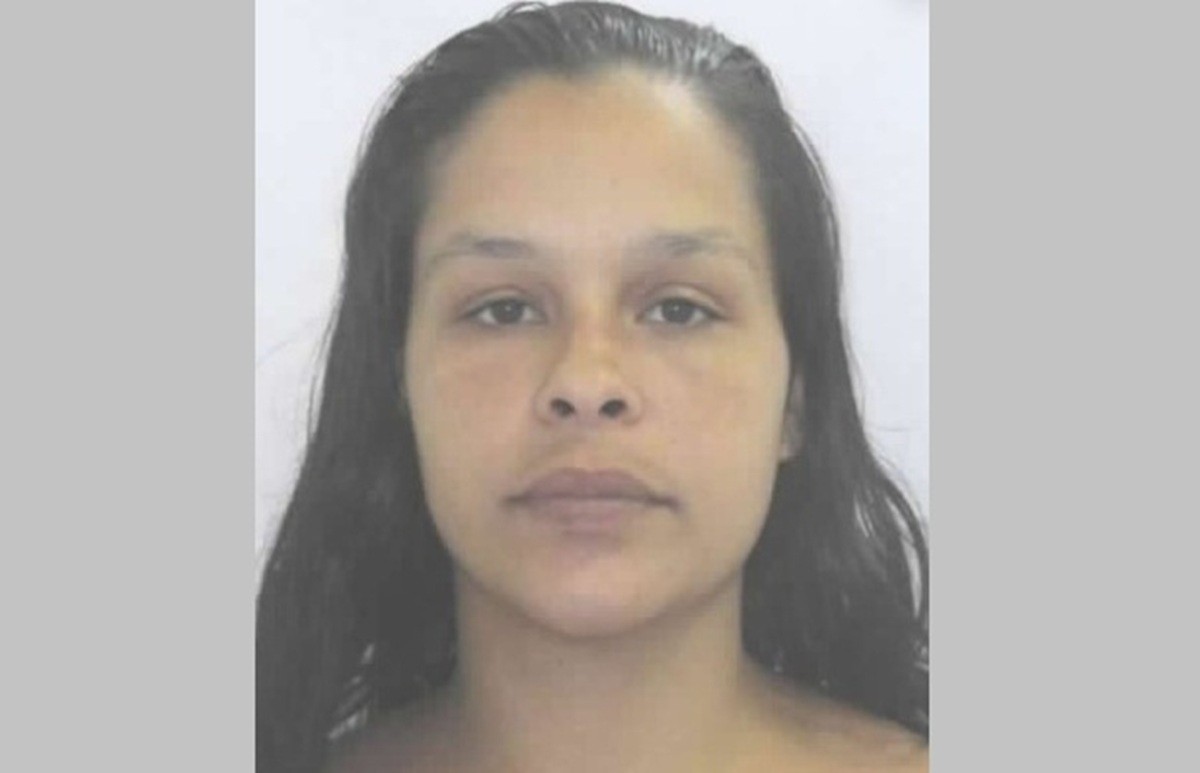 Mulher é morta a facadas em Macaé; irmã que tentou impedir o crime e 4 filhas menores estavam em casa