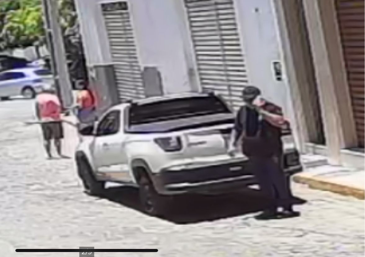 Homem é preso suspeito de se passar por policial civil para extorquir comerciantes, na PB 
