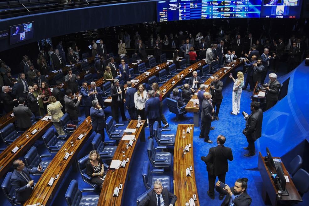 Sessão do Senado na noite de 17/12/25. — Foto: Jonas Pereira/Agência Senado