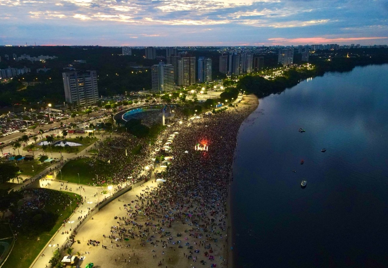 'Amanhecer Manaus' realiza segunda edição na Praia da Ponta Negra 
