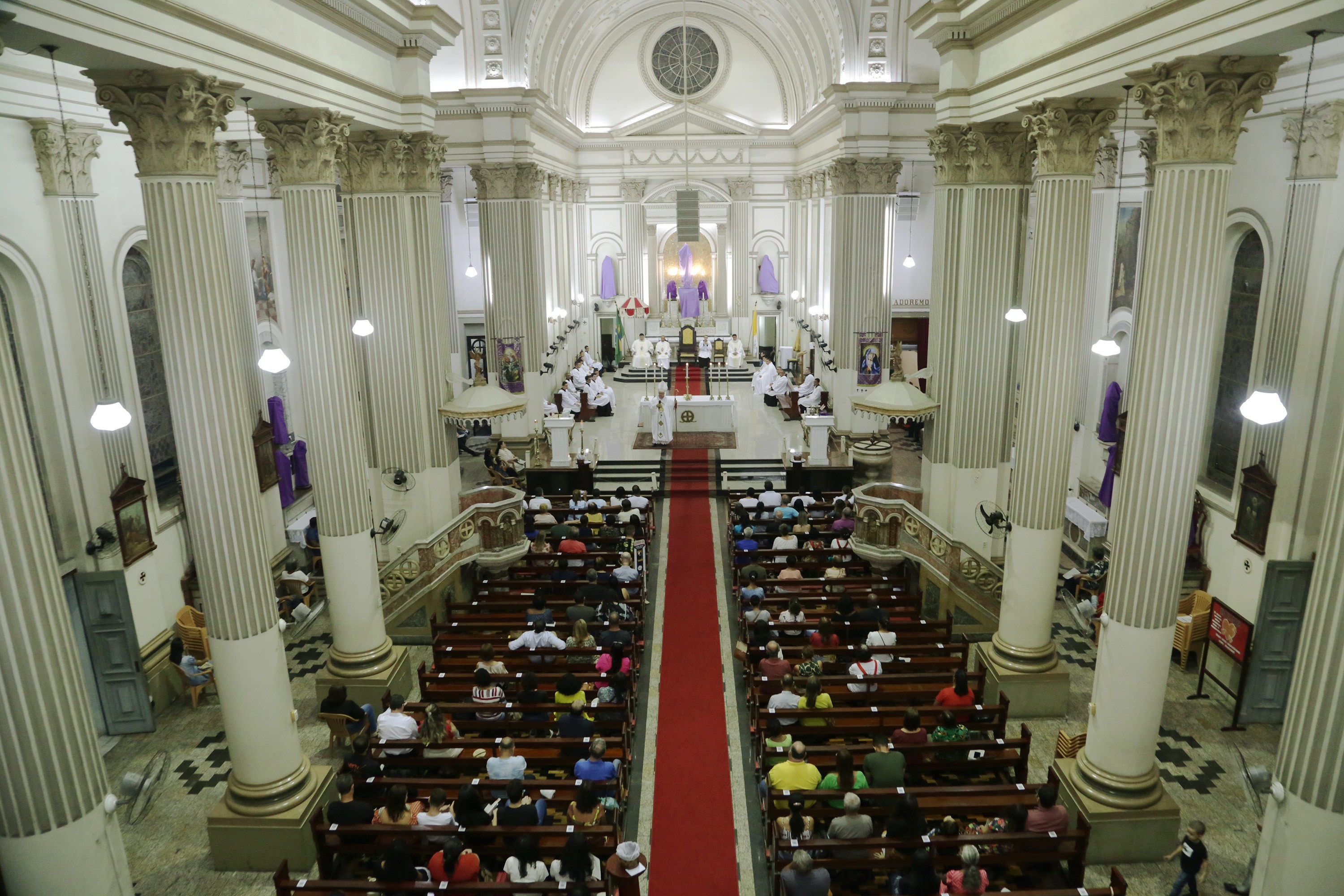 Semana Santa tem celebrações na Catedral do Santíssimo Salvador em Campos